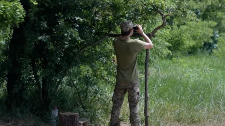 A Ukrainian soldier on the outskirts of Kherson, Ukraine.